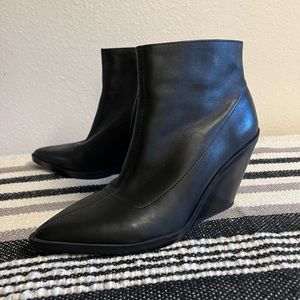 Black Zara boots
